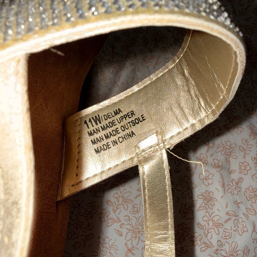 Daisy Fuentes Rhinestone Sandals - Picture 5 of 7